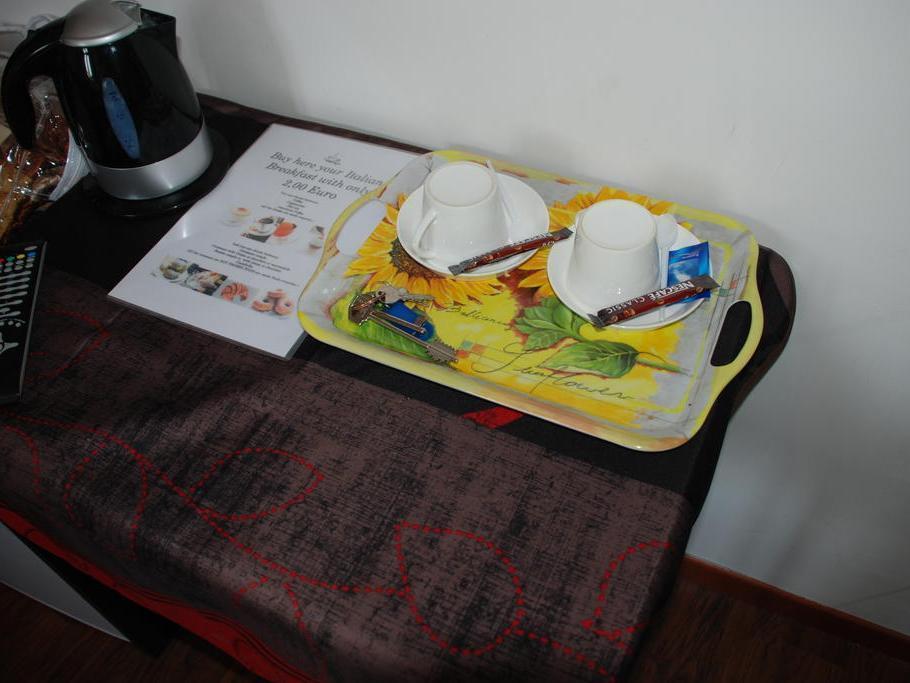 Bed and Breakfast Casa Dell'Amicizia Roma Exterior foto