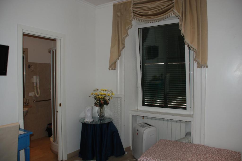 Bed and Breakfast Casa Dell'Amicizia Roma Exterior foto