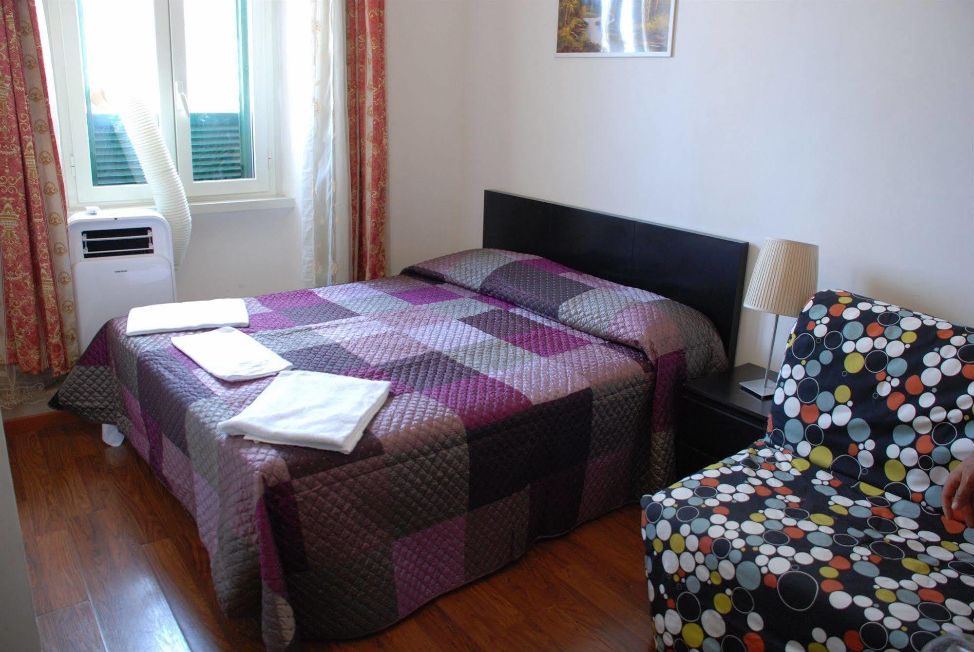 Bed and Breakfast Casa Dell'Amicizia Roma Exterior foto