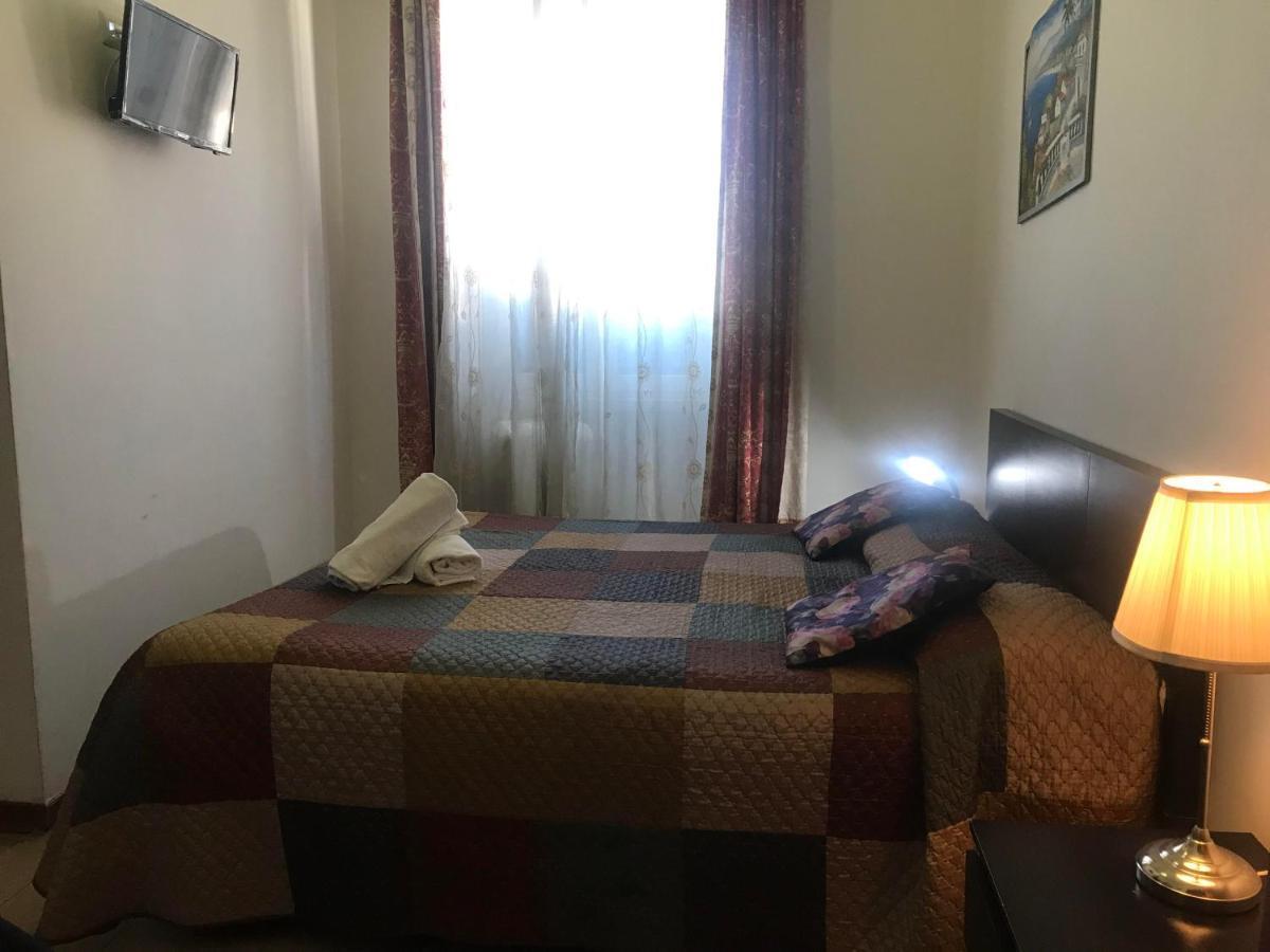 Bed and Breakfast Casa Dell'Amicizia Roma Exterior foto